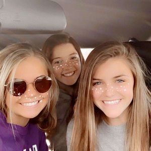 Meet your Posher, Josie